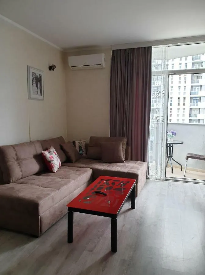 Lia'S Apartment In Orbi Batumi